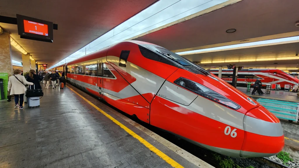 Frecciarossa hızlı treni ile Venedik'ten Floransa'ya seyahat